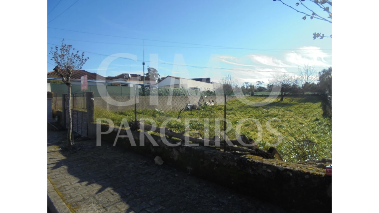 Terreno para Venda em Tamengos, Aguim e Óis do Bairro Foto 10