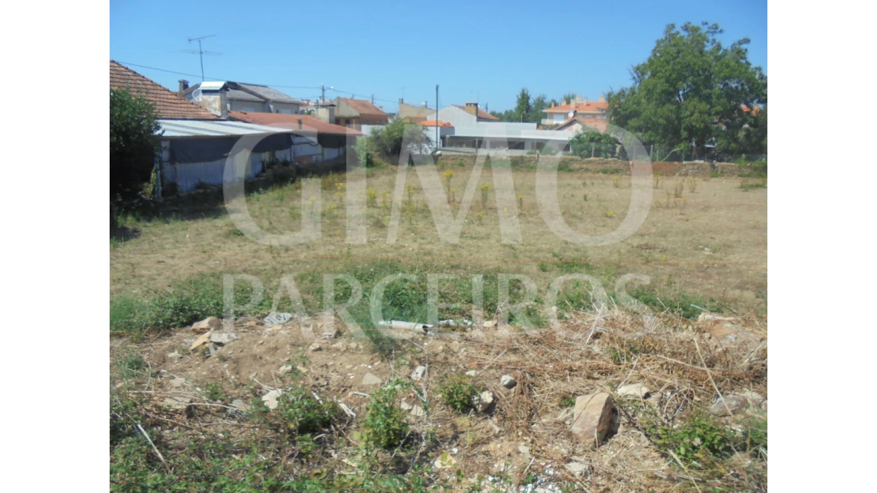 Terreno para Venda em Aguada de Cima Foto 2