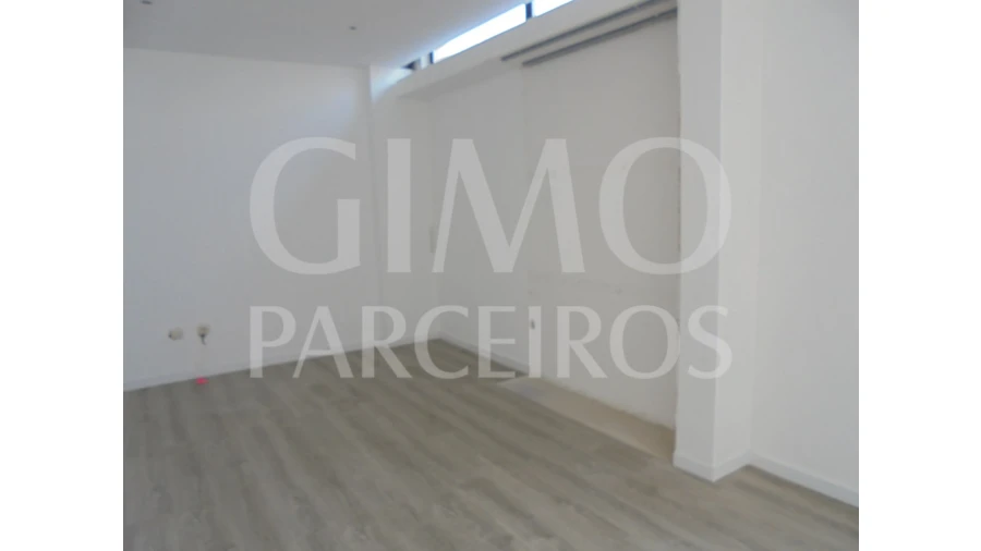 Loja para Venda em Vagos e Santo António Foto 9