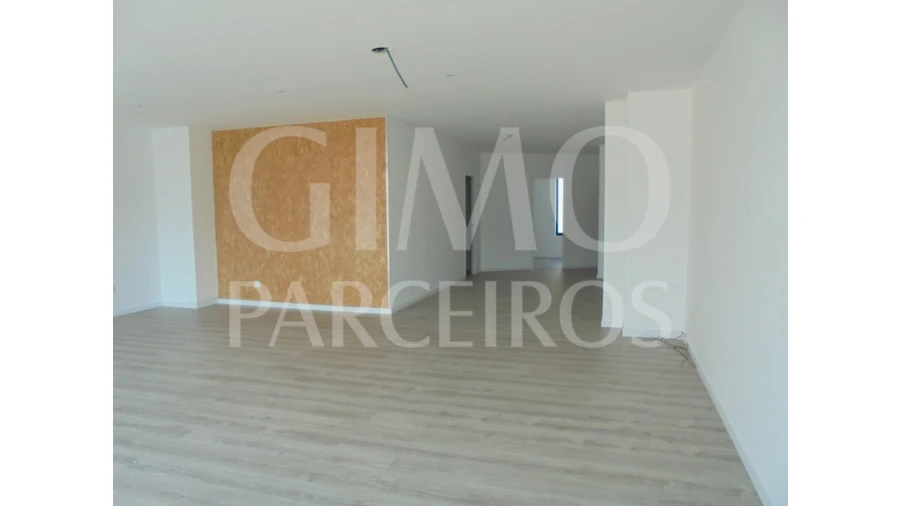 Loja para Venda em Vagos e Santo António Foto 11