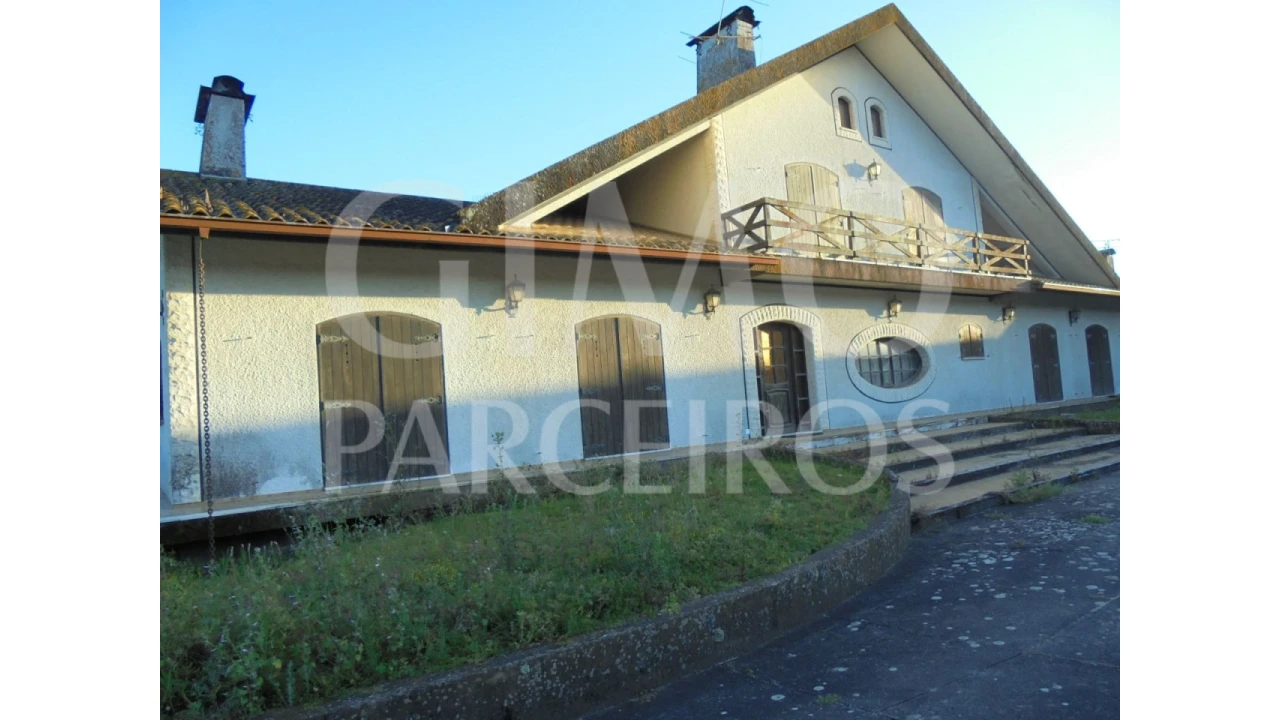 Moradia T7 para Venda em Bustos, Troviscal e Mamarrosa Foto 1