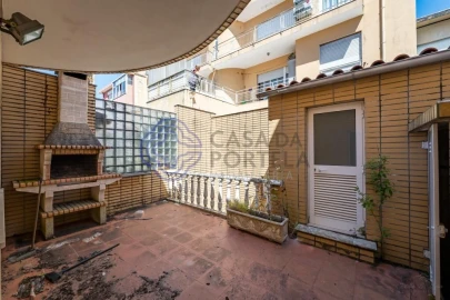 Moradia T3 para Venda em Santa Marinha e São Pedro da Afurada