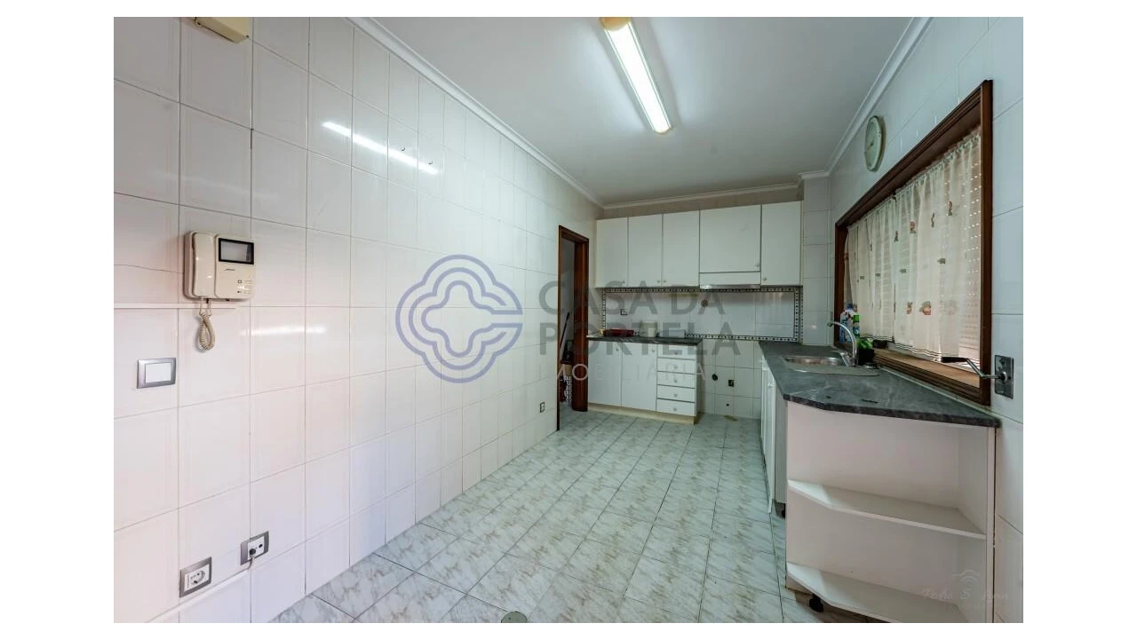 Moradia T3 para Venda em Santa Marinha e São Pedro da Afurada Foto 8