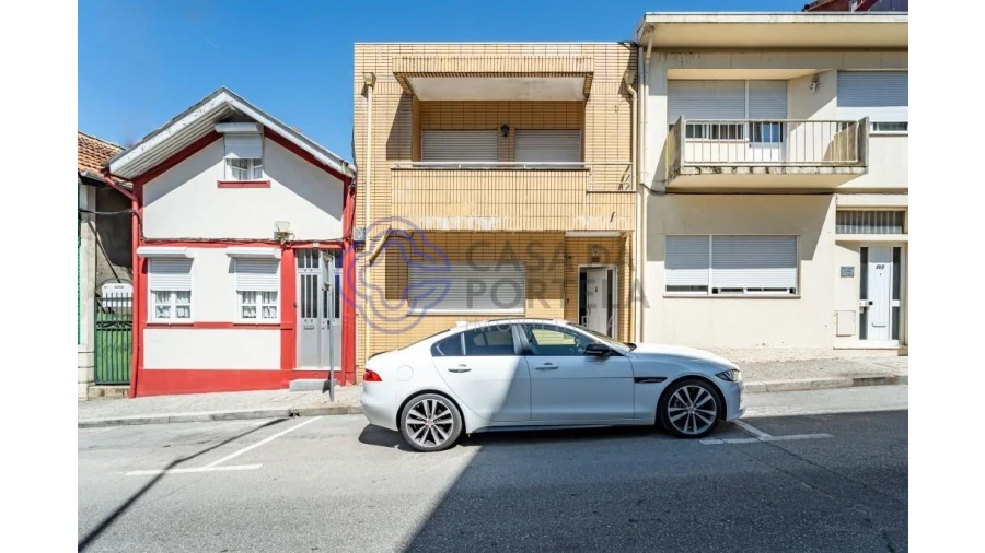 Moradia T3 para Venda em Santa Marinha e São Pedro da Afurada Foto 1