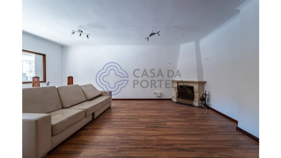 Moradia T3 para Venda em Santa Marinha e São Pedro da Afurada Foto 4