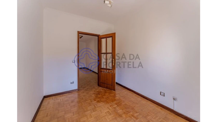 Moradia T3 para Venda em Santa Marinha e São Pedro da Afurada Foto 17