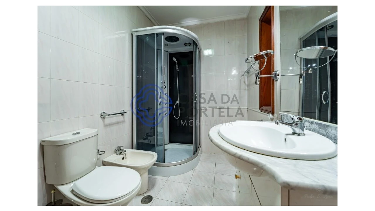 Moradia T3 para Venda em Santa Marinha e São Pedro da Afurada Foto 16