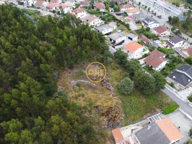 Terreno para Venda em Briteiros Santo Estêvão e Donim Foto 9