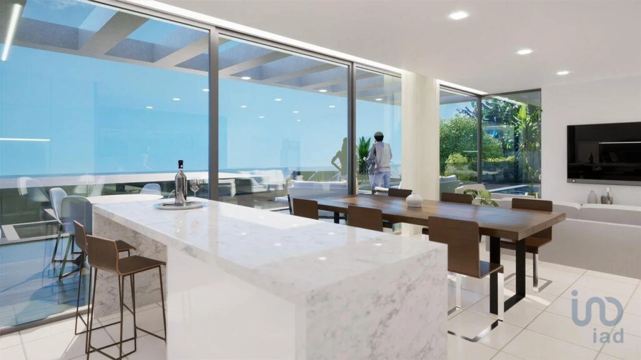 Moradia T3 para Venda em Arco da Calheta Foto 14