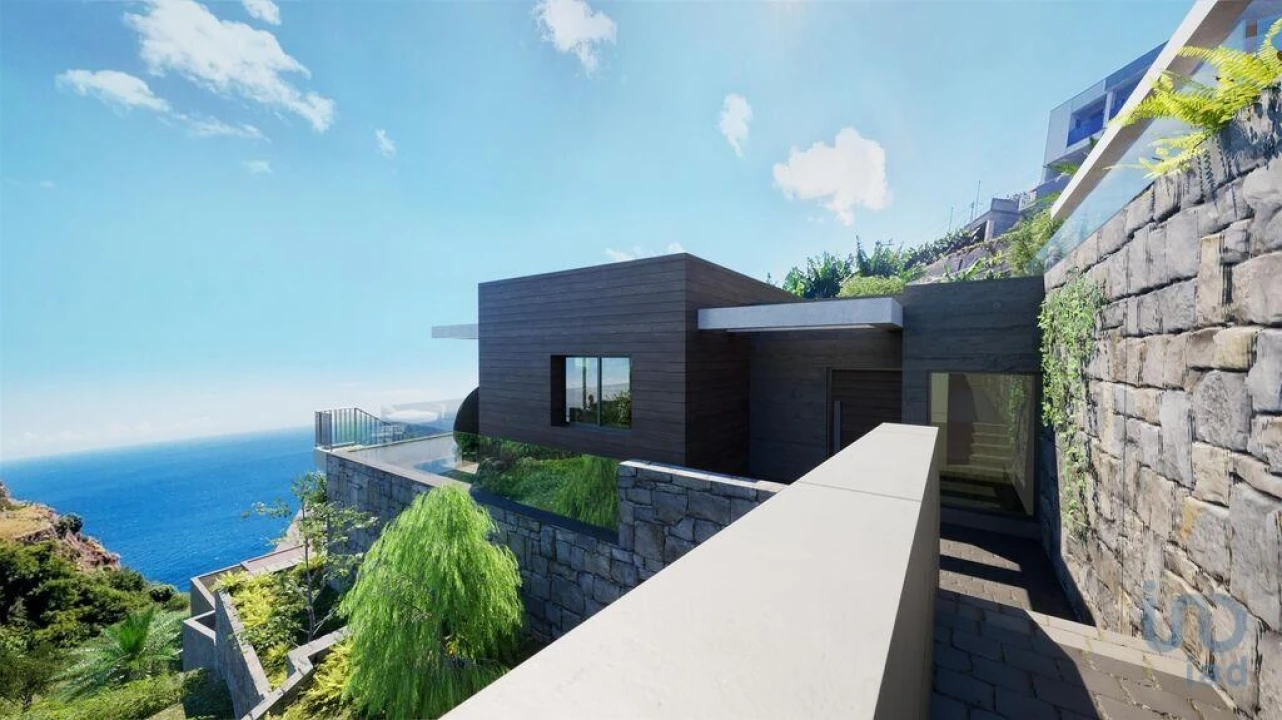 Moradia T3 para Venda em Arco da Calheta Foto 8