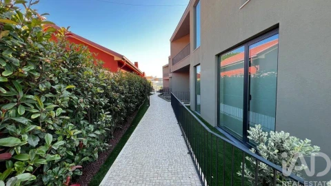 Moradia T3 para Venda em Canidelo