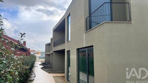 Moradia T3 para Venda em Canidelo