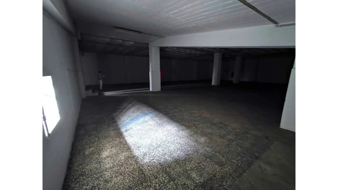 Armazém para Venda em Sacavém e Prior Velho Foto 4