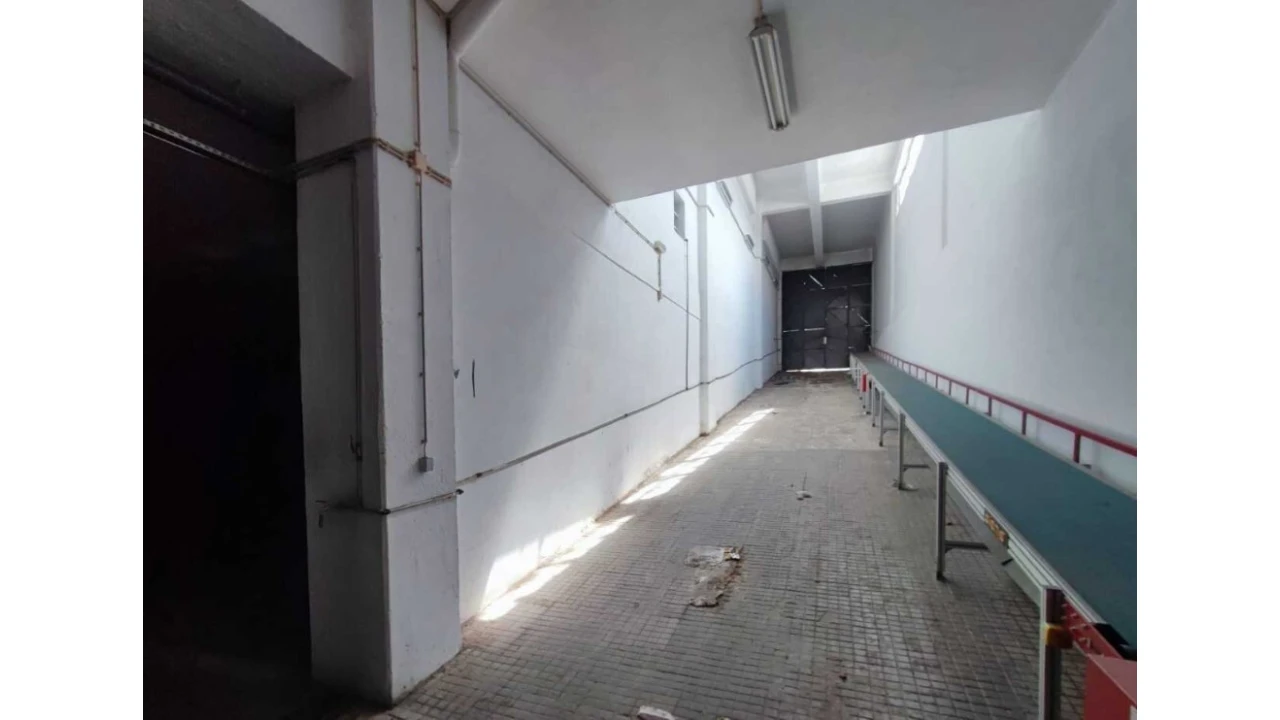 Armazém para Venda em Sacavém e Prior Velho Foto 1