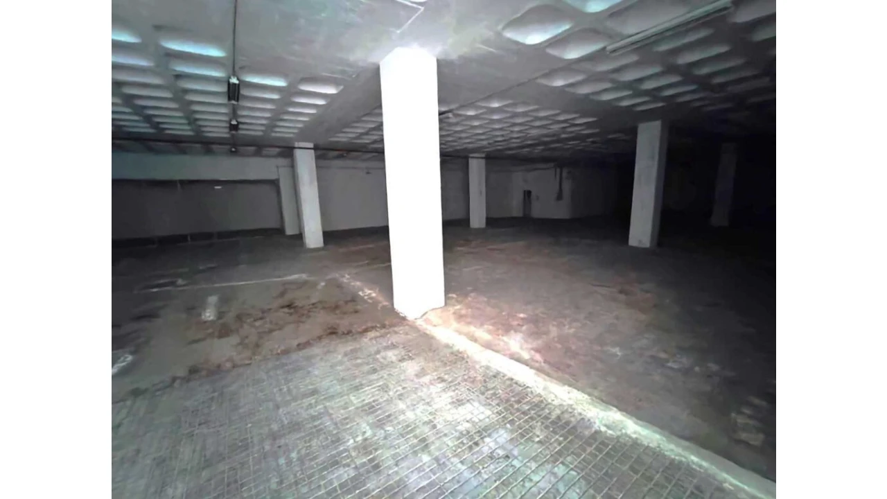 Armazém para Venda em Sacavém e Prior Velho Foto 3