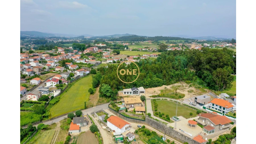 Terreno para Venda em Areias, Sequeirô, Lama e Palmeira Foto 18