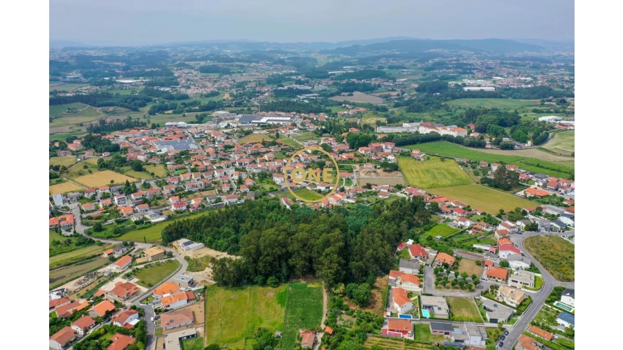 Terreno para Venda em Areias, Sequeirô, Lama e Palmeira Foto 5