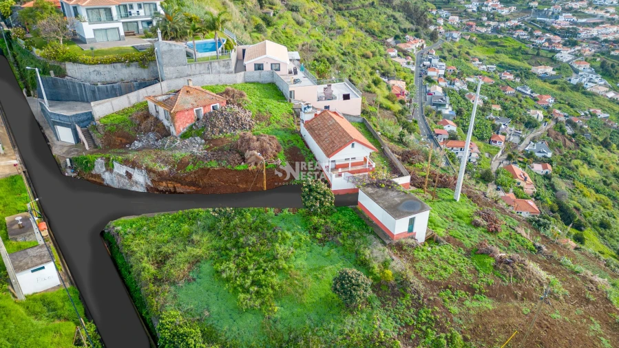 Terreno para Venda em Arco da Calheta Foto 11