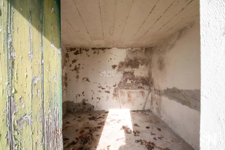 Terreno para Venda em Arco da Calheta Foto 7