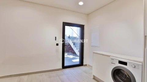 Moradia T4 para Venda em Quarteira