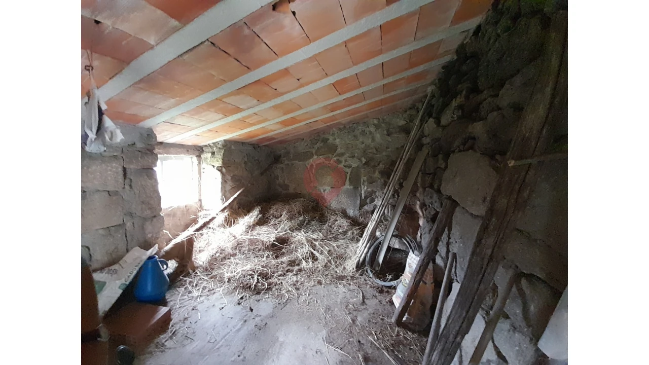 Moradia T2 para Venda em Chaviães e Paços Foto 8