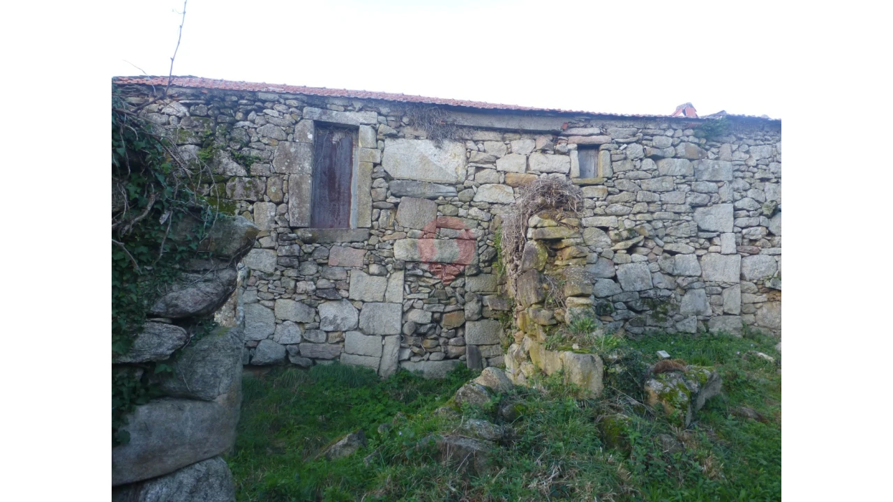 Moradia T0 para Venda em Longos Vales Foto 10