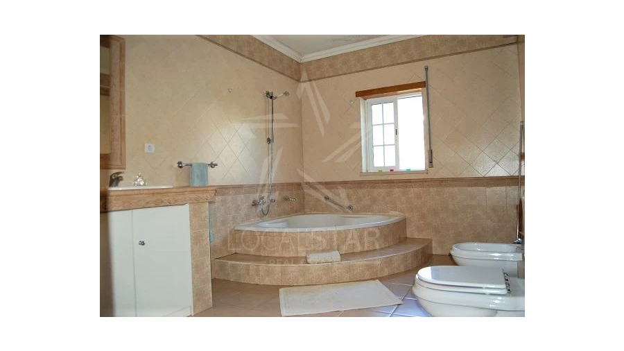 Moradia T4 para Venda em Rio Maior Foto 10
