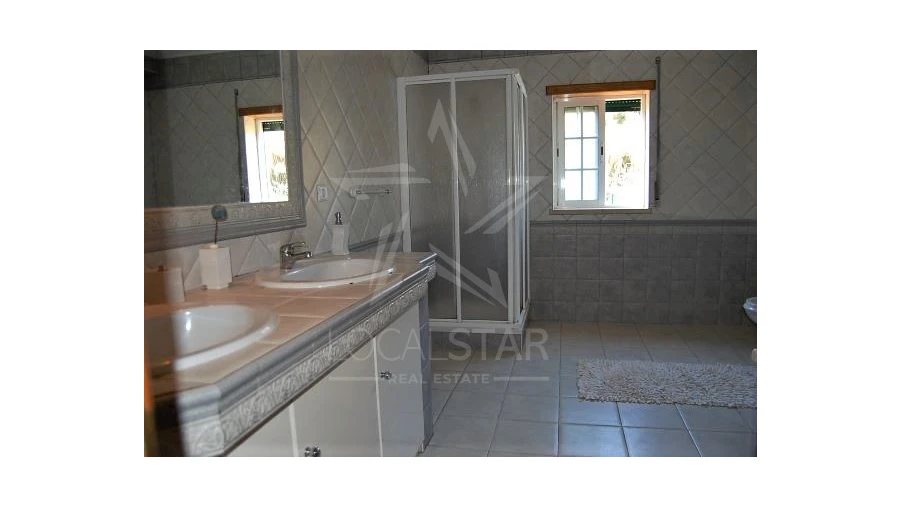 Moradia T4 para Venda em Rio Maior Foto 11