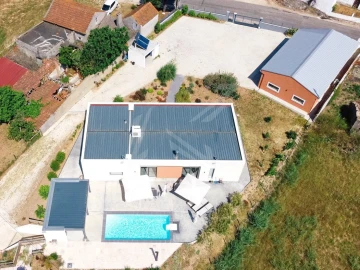 Moradia T4 para Venda em Alvorninha