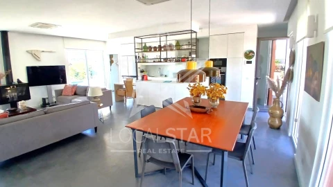 Moradia T4 para Venda em Alvorninha