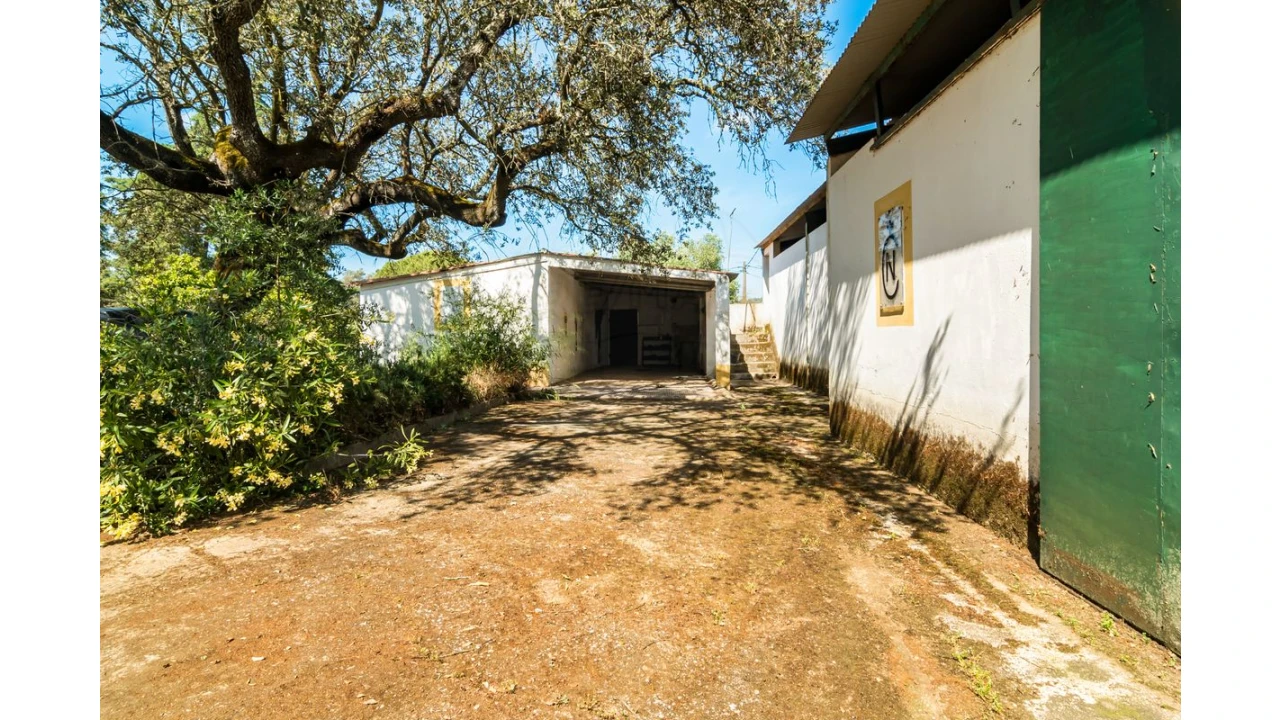 Moradia T4 para Venda em Bacelo e Senhora da Saúde Foto 12