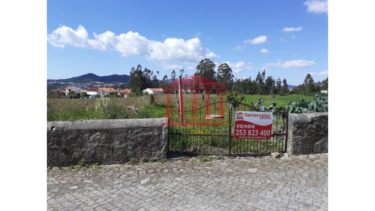 Terreno para Venda em Carvalhal Foto 2