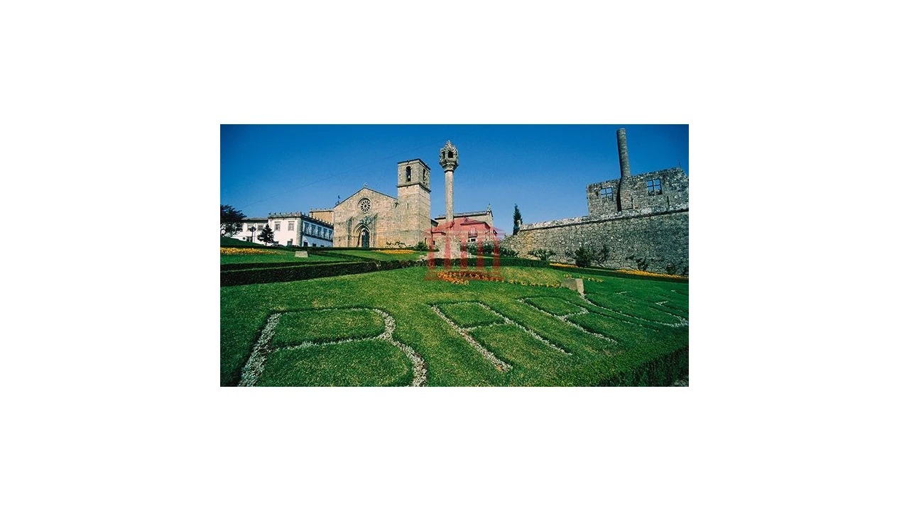 Loja para Arrendamento em Arcozelo Foto 3