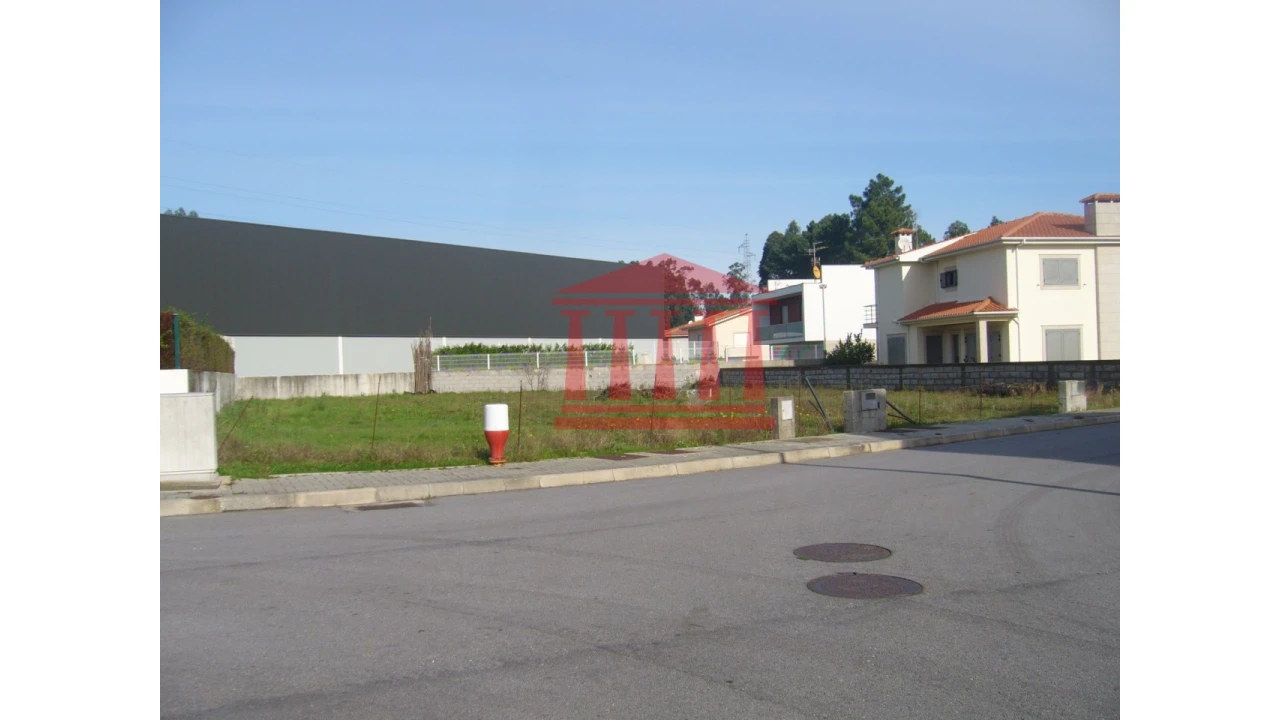 Terreno para Venda em Adães Foto 2