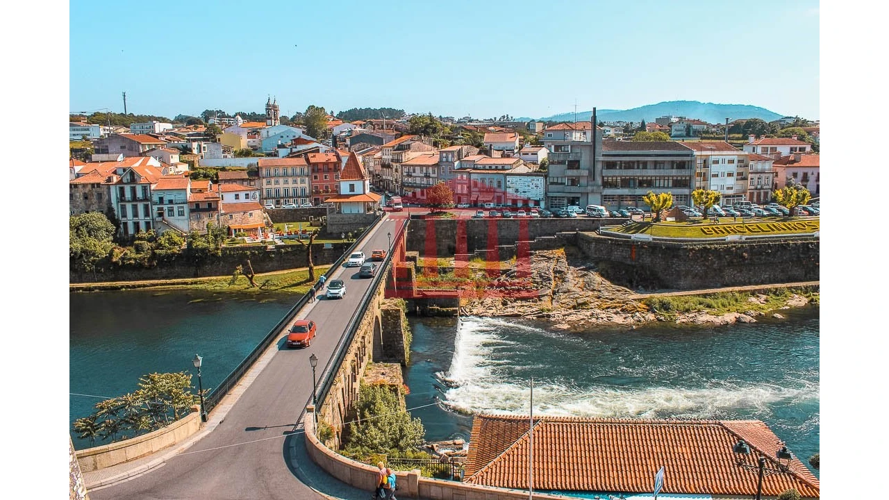 Loja para Arrendamento em Barcelos, V.Boa, V.Frescainha Foto 4