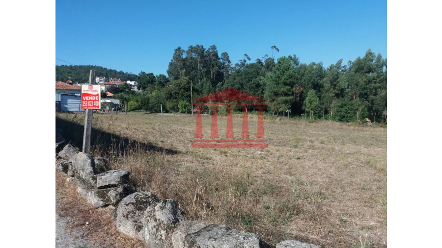 Terreno para Venda em Chorente, Góios, Courel, Pedra Furada e Gueral Foto 1