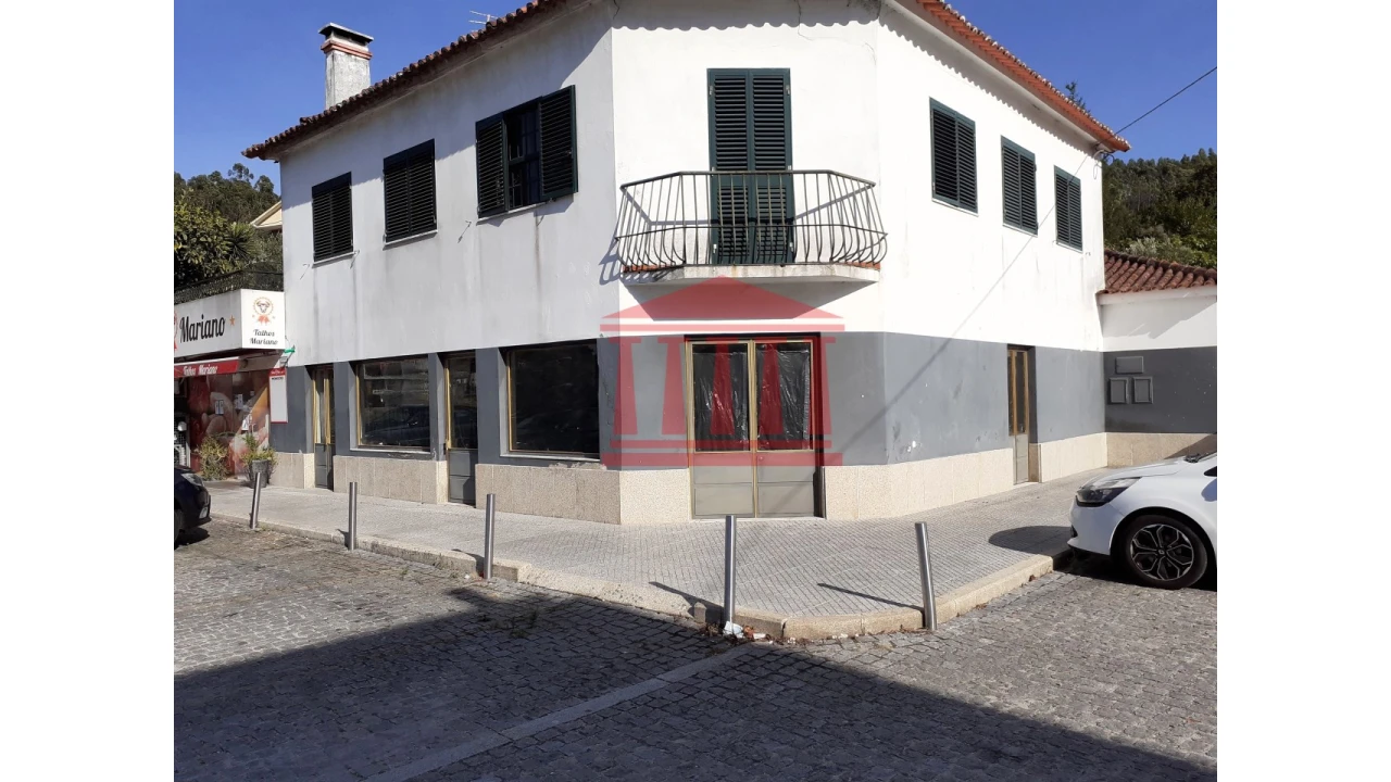 Loja para Arrendamento em Aborim Foto 5