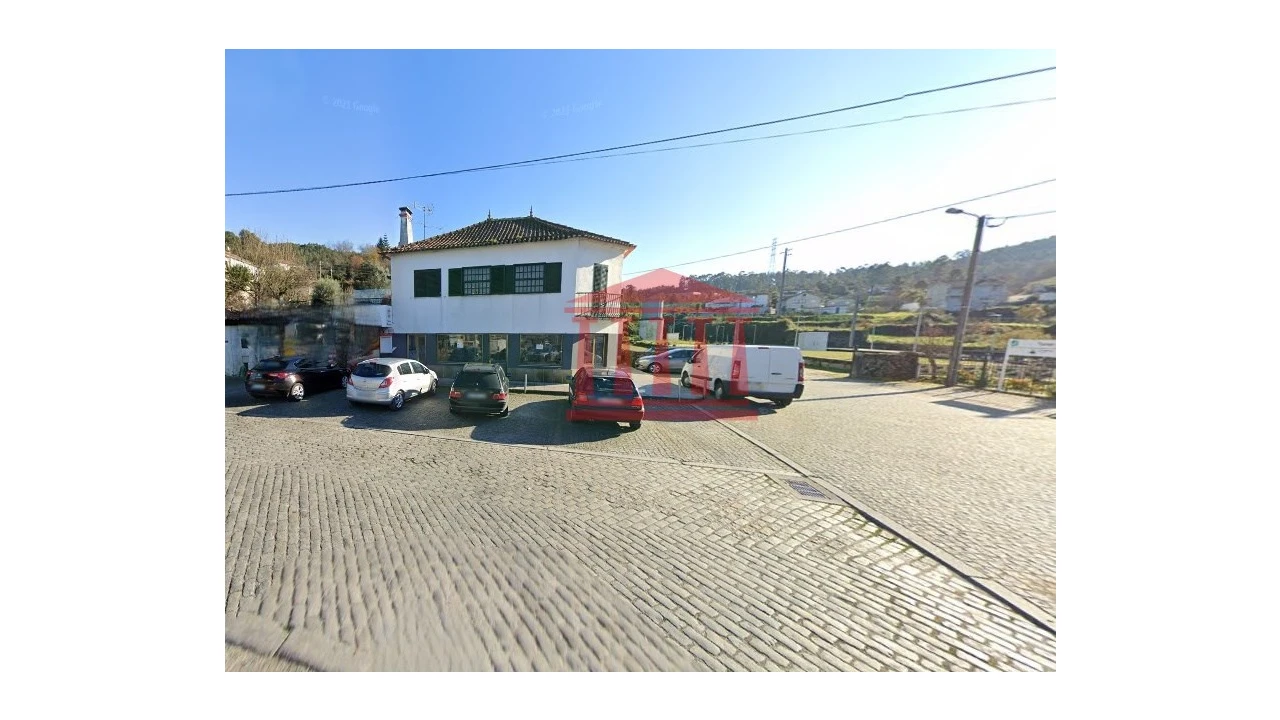 Loja para Arrendamento em Aborim Foto 8