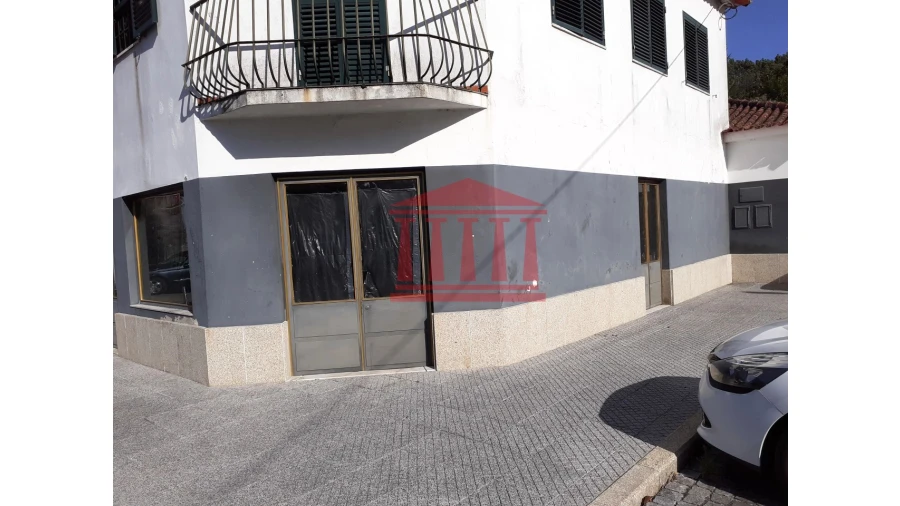 Loja para Arrendamento em Aborim Foto 6