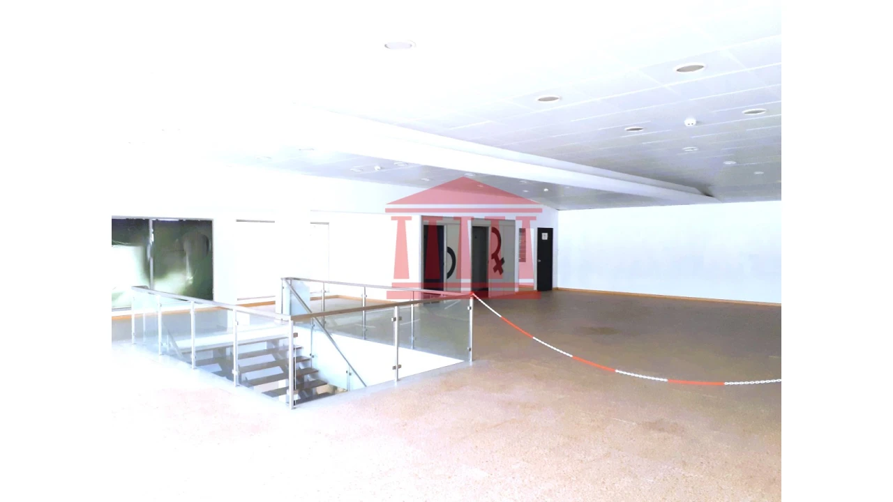 Loja para Arrendamento em Barcelinhos Foto 3