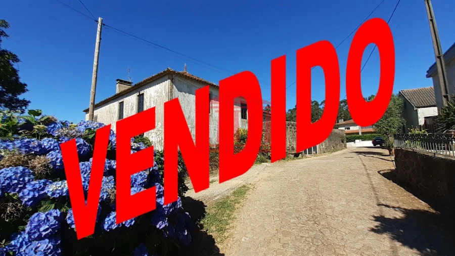 Moradia T4 para Venda em Macieira de Rates
