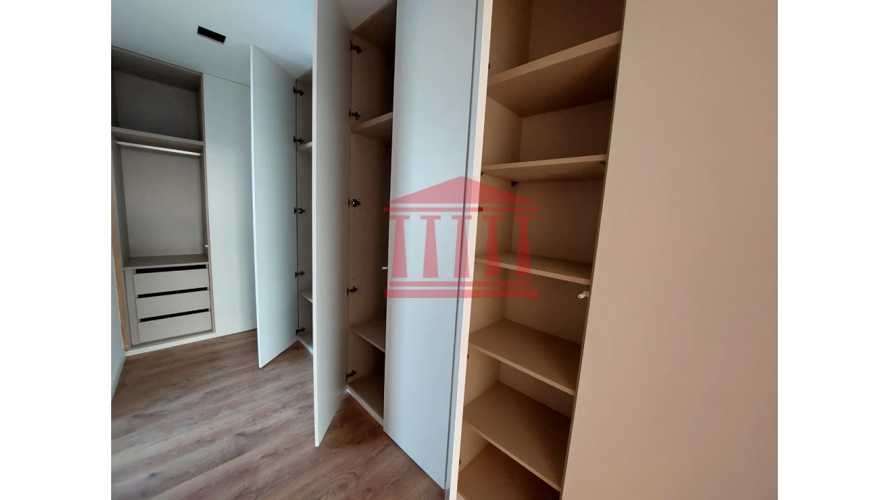 Moradia T4 para Venda em Alvelos Foto 24