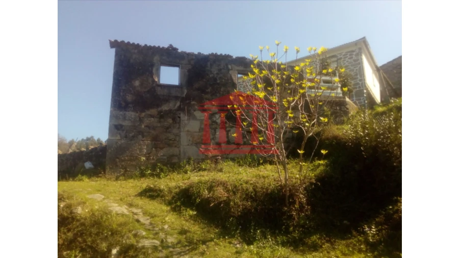 Moradia para Venda em Fontoura Foto 2