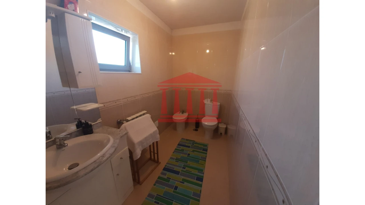 Moradia T3 para Venda em Forjães Foto 15