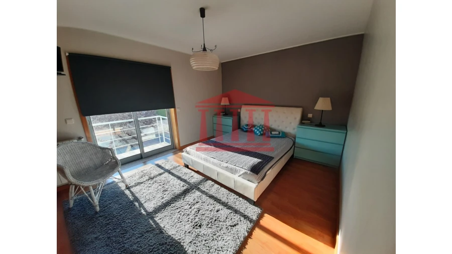 Moradia T3 para Venda em Forjães Foto 13