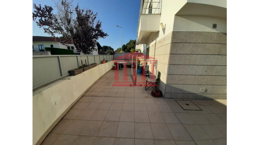 Moradia T3 para Venda em Forjães Foto 4