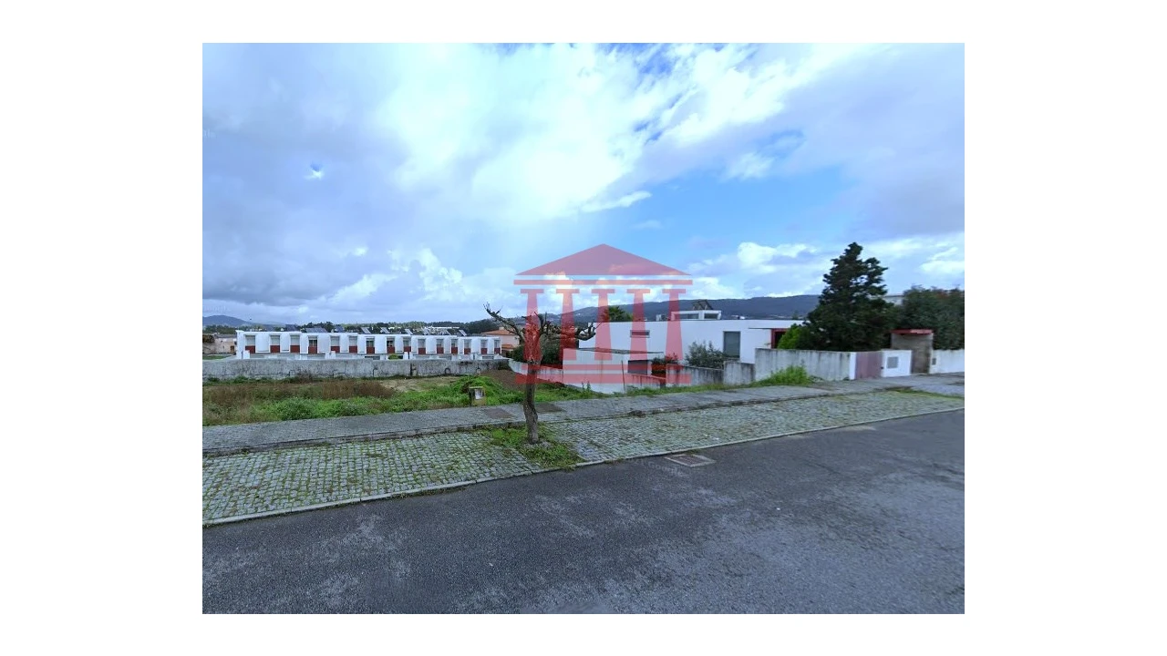 Terreno para Venda em Gamil e Midões Foto 11