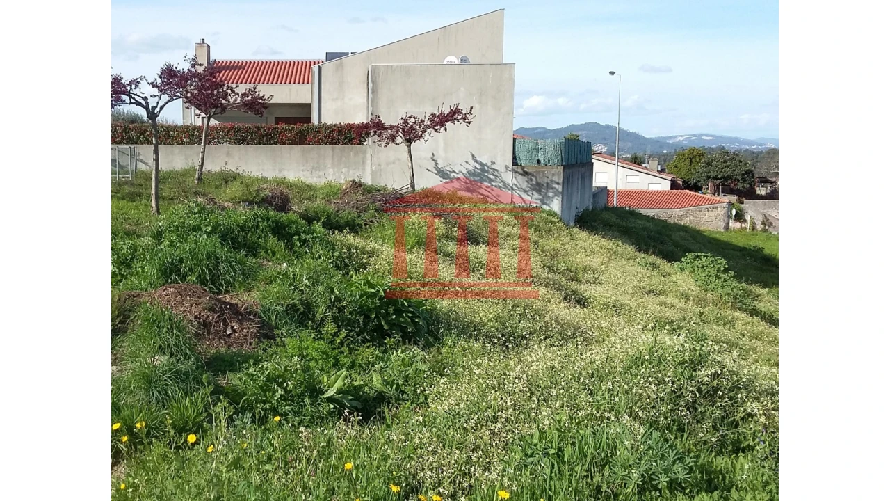 Terreno para Venda em Gamil e Midões Foto 6