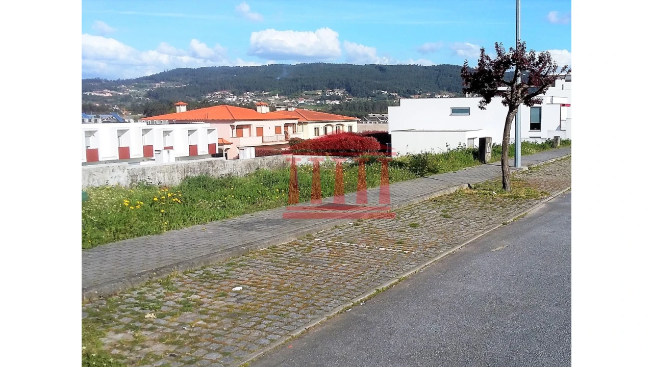 Terreno para Venda em Gamil e Midões Foto 18