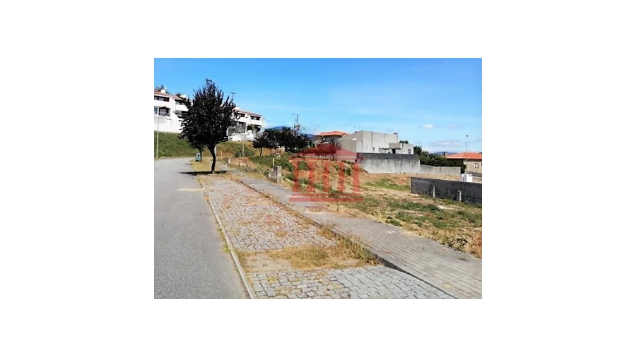 Terreno para Venda em Gamil e Midões Foto 3